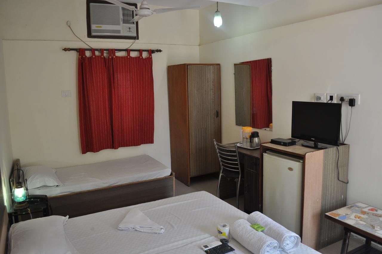 Hotel Kabli New Delhi Luaran gambar