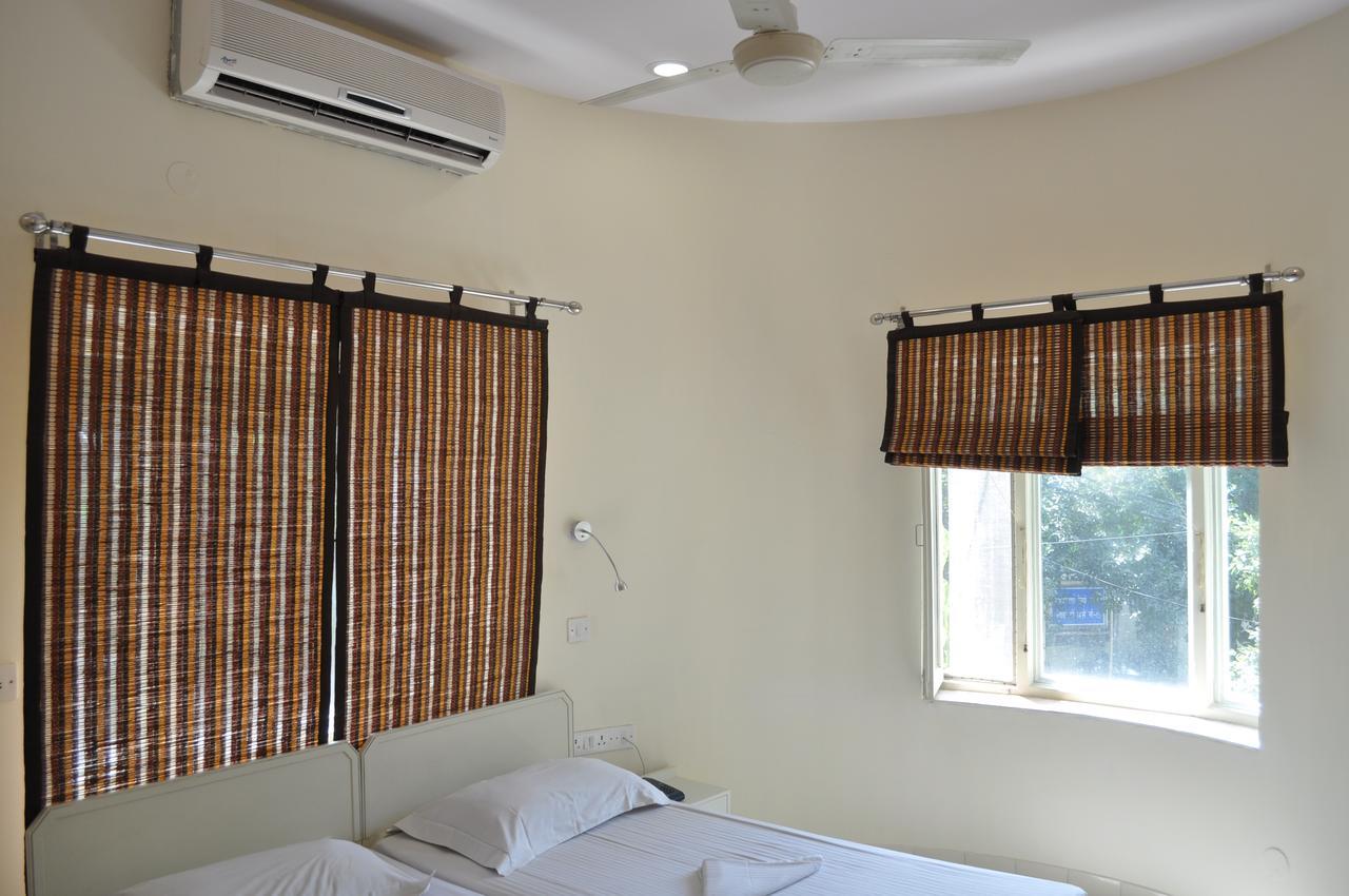 Hotel Kabli New Delhi Luaran gambar