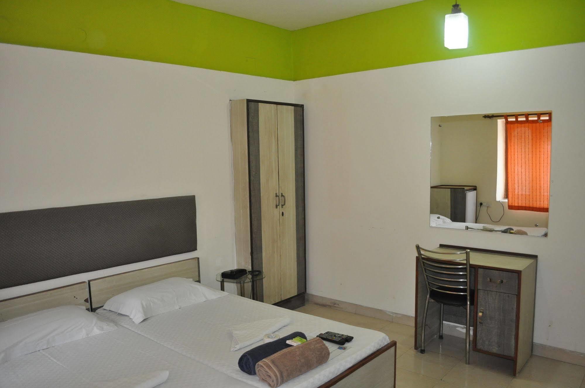 Hotel Kabli New Delhi Luaran gambar