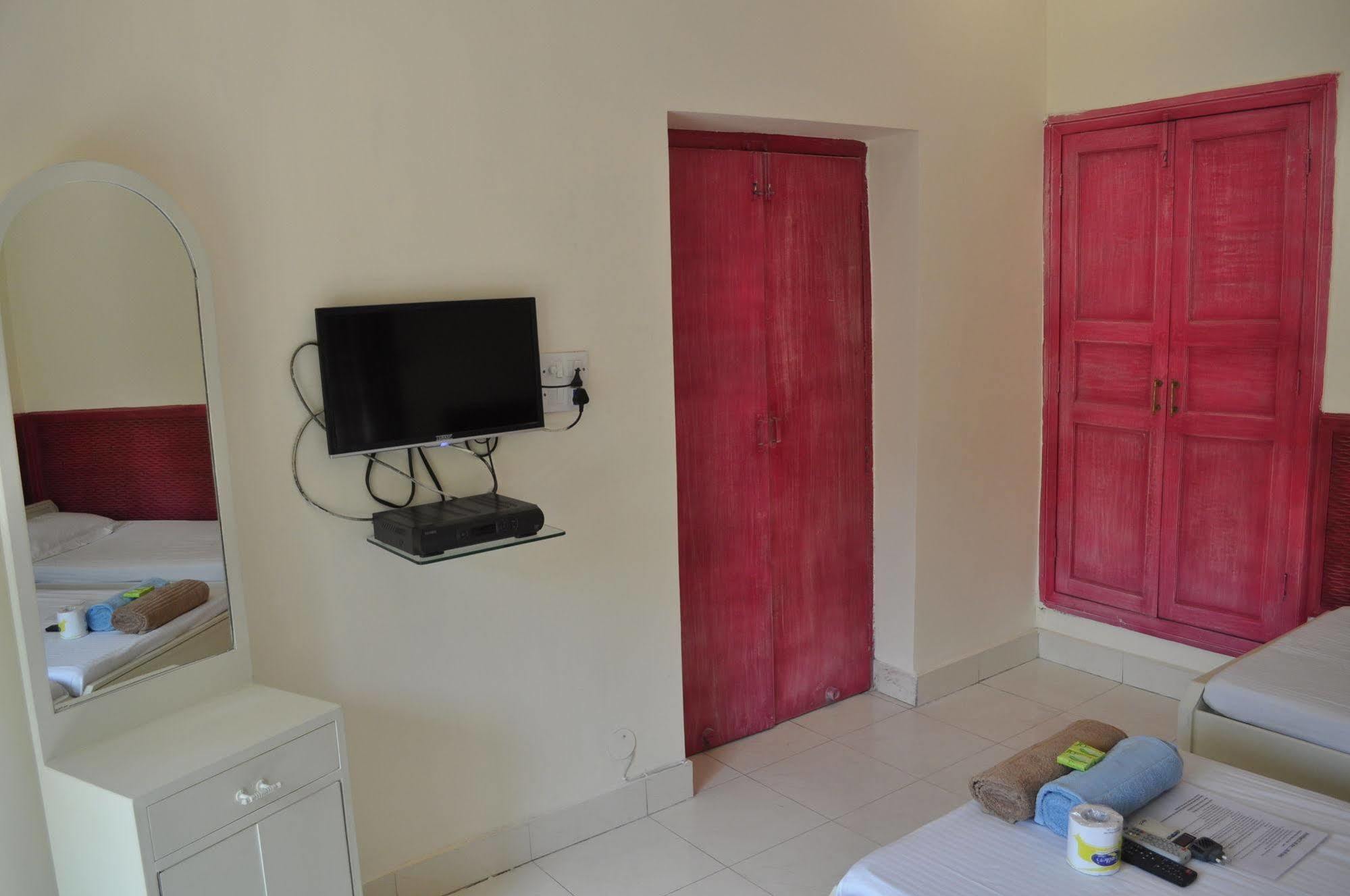 Hotel Kabli New Delhi Luaran gambar