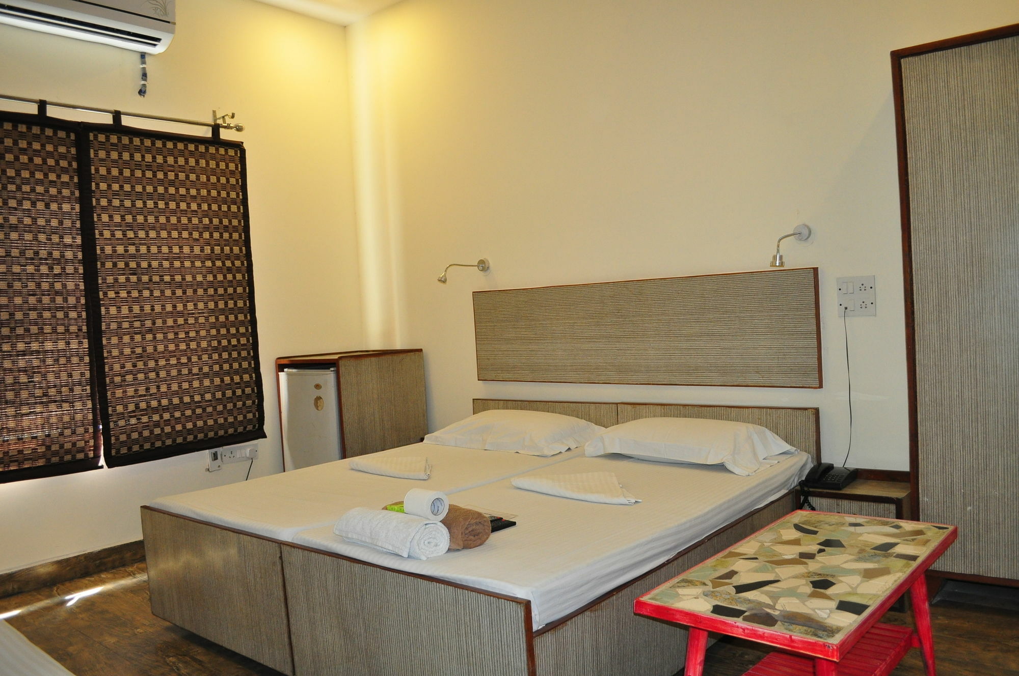 Hotel Kabli New Delhi Luaran gambar